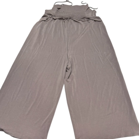 LOVE TREE Gray Wide Leg Junpsuit Small - Picture 12 of 13
